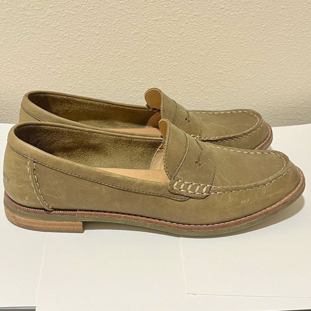 Women’s Sperry Leather Penny Loafers Greenish Khaki Color Size 8.5